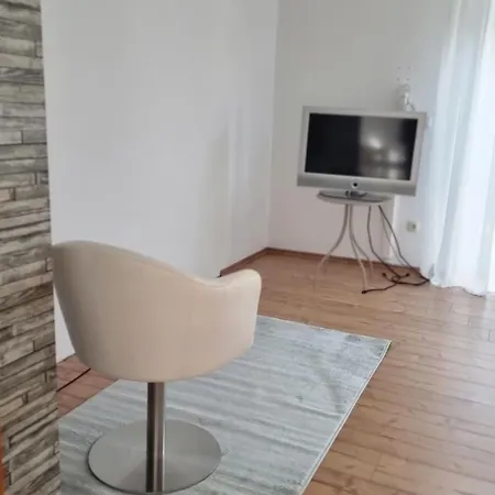 Monteurwohnung Haus Fuer Pendler Und Reisende Lejlighed